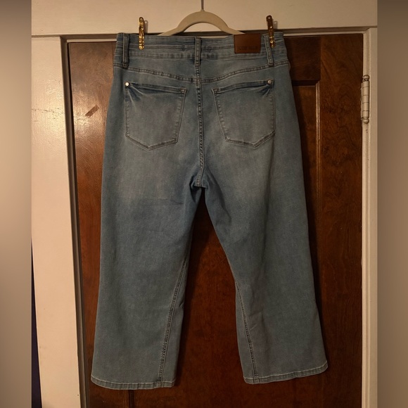 Judy Blue High Waist Double Button Waistband Cropped Wide Leg Jeans Size 15/32 - Picture 10 of 13